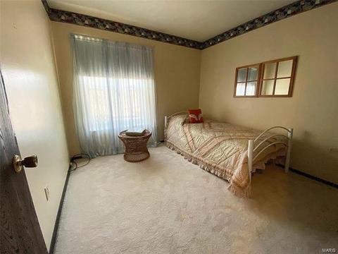 241 Valleyoak Ct, Ballwin, MO 63021 photo 14