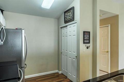 648 Hawk Run Dr, O'fallon, MO 63368 photo 9
