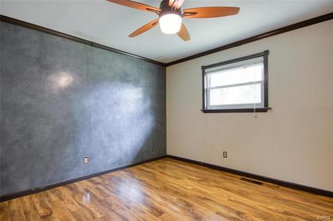 311 Capri Dr, O'fallon, MO 63366 photo 8