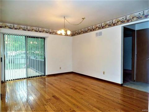 525 Blazedwood Dr, Ballwin, MO 63021 photo 7