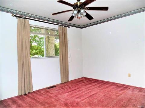 525 Blazedwood Dr, Ballwin, MO 63021 photo 16