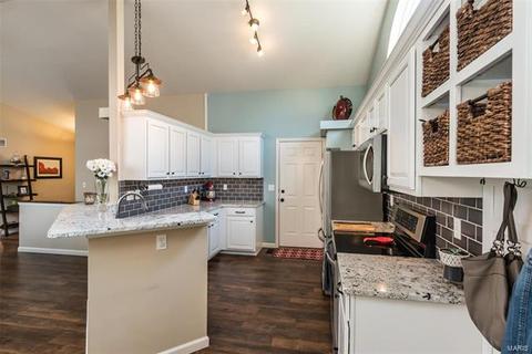 3 Royallmanor Ct, O'fallon, MO 63368 photo 6