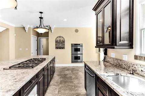 5296 Roanoke Dr, Weldon Spring, MO 63304 photo 6