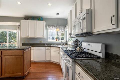 327 Summer Haven Ct, O'fallon, MO 63368 photo 11