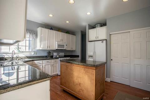 327 Summer Haven Ct, O'fallon, MO 63368 photo 9