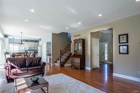 327 Summer Haven Ct, O'fallon, MO 63368 photo 13