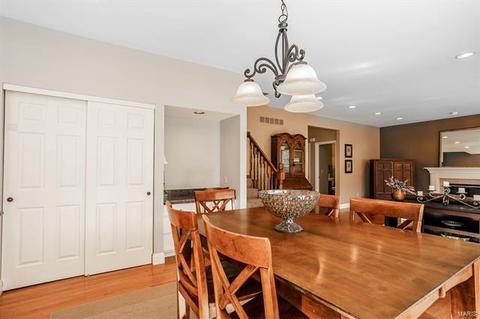 327 Summer Haven Ct, O'fallon, MO 63368 photo 12