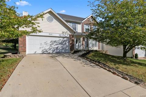 241 Oakbriar Farm, Ballwin, MO 63021 photo 1