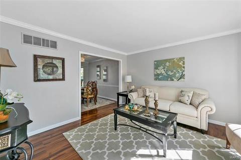 241 Oakbriar Farm, Ballwin, MO 63021 photo 4