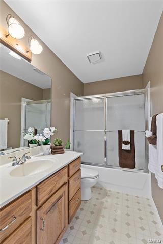 241 Oakbriar Farm, Ballwin, MO 63021 photo 19