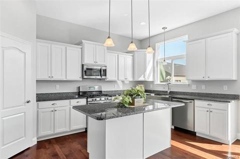 302 Mystic Brook Dr, O'fallon, MO 63366 photo 5