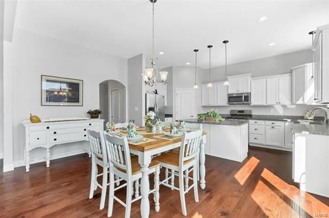302 Mystic Brook Dr, O'fallon, MO 63366 photo 11