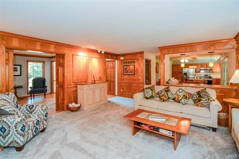 673 Carman Mdws, Ballwin, MO 63021 photo 13