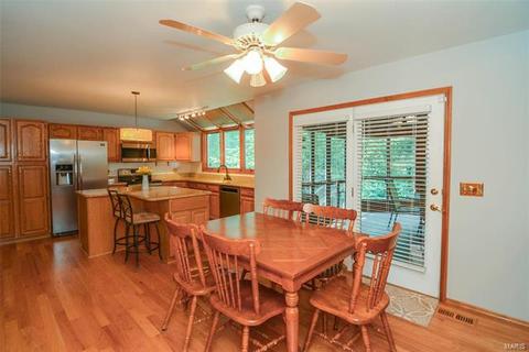 673 Carman Mdws, Ballwin, MO 63021 photo 17