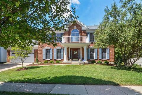 673 Carman Mdws, Ballwin, MO 63021 photo 1