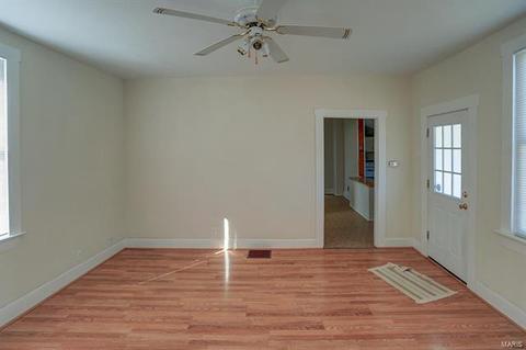 121 E Loretta Ave, Saint Louis, MO 63125 photo 9