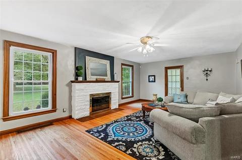 3413 Fee Fee Rd, Bridgeton, MO 63044 photo 5