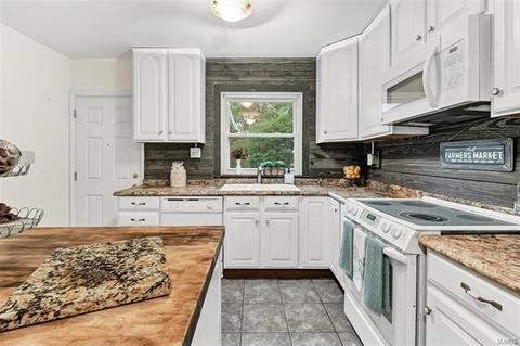 3413 Fee Fee Rd, Bridgeton, MO 63044 photo 21