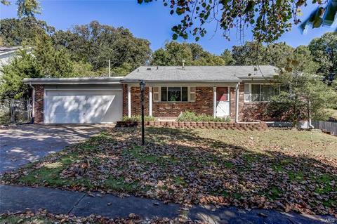 702 La Marite Dr, Manchester, MO 63021 photo 1