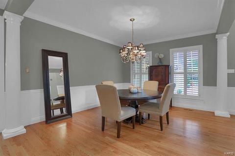 3 Treebrook Ln, Saint Louis, MO 63124 photo 4