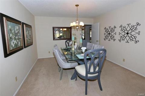 2 Nicolet Dr, Manchester, MO 63011 photo 7