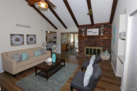 2 Nicolet Dr, Manchester, MO 63011 photo 12