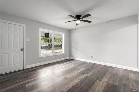 411 Saint Patrick Dr, O'fallon, MO 63366 photo 4