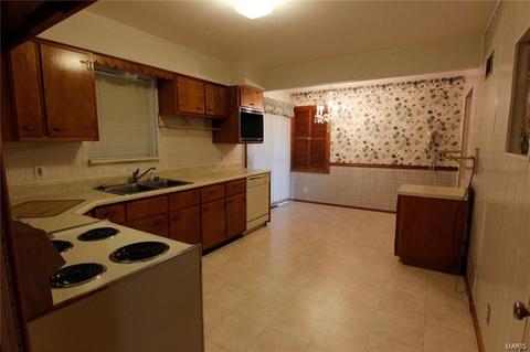 1449 Boly Ln, Ballwin, MO 63021 photo 9