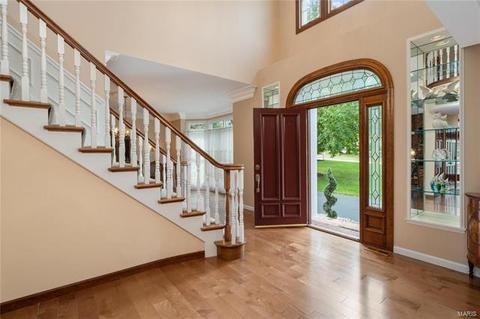 2244 Devonsbrook, Chesterfield, MO 63005 photo 2