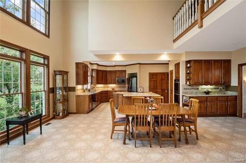 2244 Devonsbrook, Chesterfield, MO 63005 photo 13