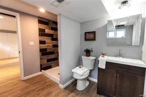 421 Iron Warrior Ln, Manchester, MO 63011 photo 23