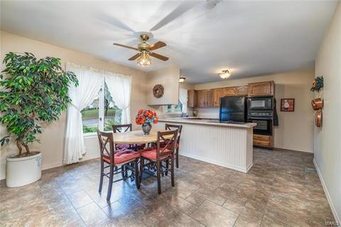 649 Huntley Hts, Ballwin, MO 63021 photo 9