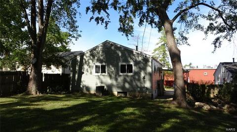 232 Lakeside Dr, Ballwin, MO 63021 photo 12