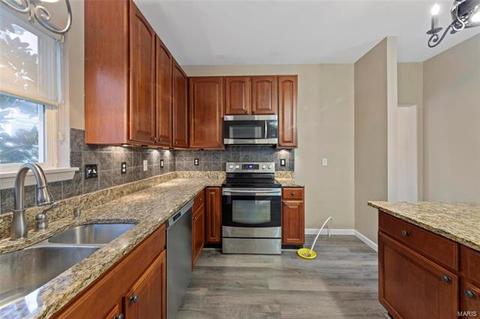 612 Summer Stone Dr, O'fallon, MO 63368 photo 11