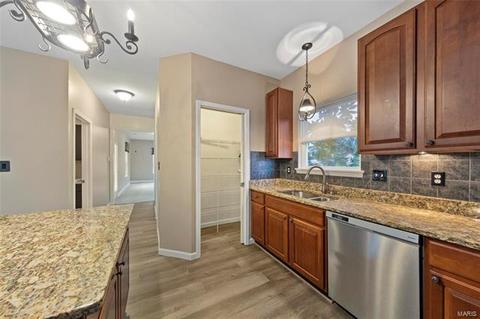 612 Summer Stone Dr, O'fallon, MO 63368 photo 12