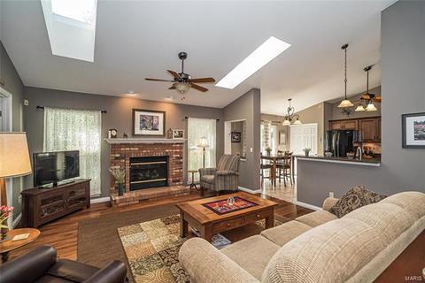 716 Trago Creek Dr, Ballwin, MO 63021 photo 5