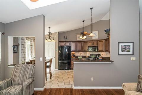716 Trago Creek Dr, Ballwin, MO 63021 photo 7