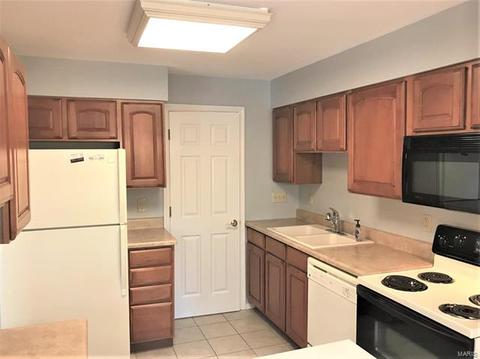 702 Lofty Pt #A, Ballwin, MO 63021 photo 6