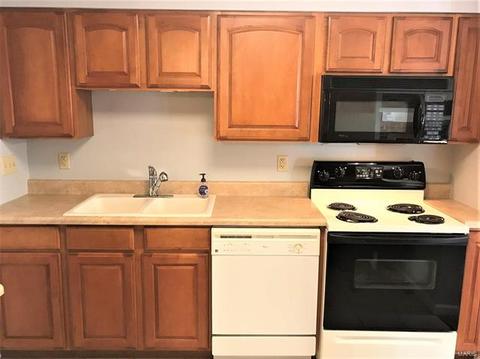 702 Lofty Pt #A, Ballwin, MO 63021 photo 8
