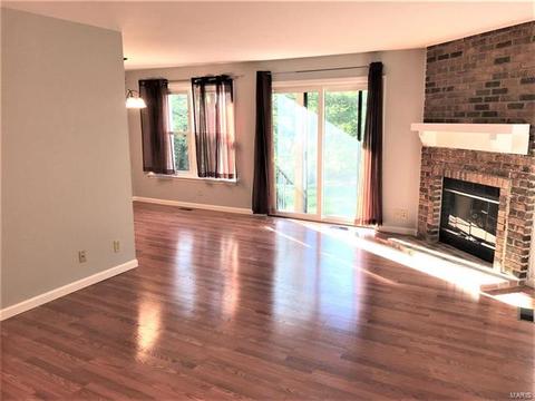 702 Lofty Pt #A, Ballwin, MO 63021 photo 2