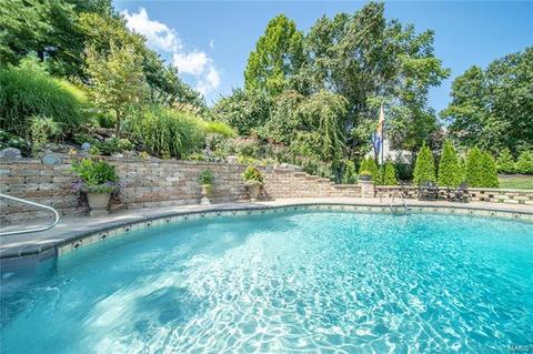 829 Castle Pines Dr, Ballwin, MO 63021 photo 36