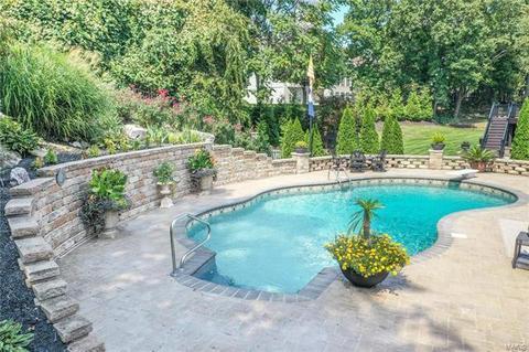 829 Castle Pines Dr, Ballwin, MO 63021 photo 3