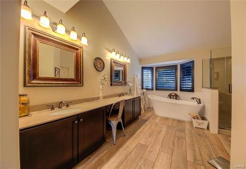 829 Castle Pines Dr, Ballwin, MO 63021 photo 19