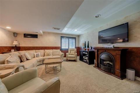 829 Castle Pines Dr, Ballwin, MO 63021 photo 23