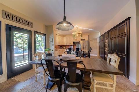 829 Castle Pines Dr, Ballwin, MO 63021 photo 7
