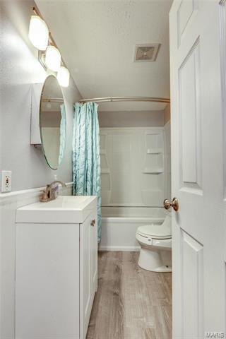 3710 Risch Ave, Saint Louis, MO 63125 photo 21