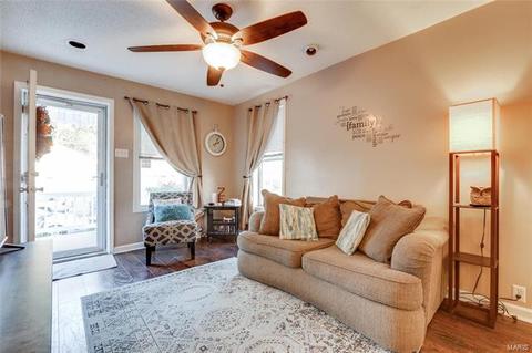 3710 Risch Ave, Saint Louis, MO 63125 photo 5