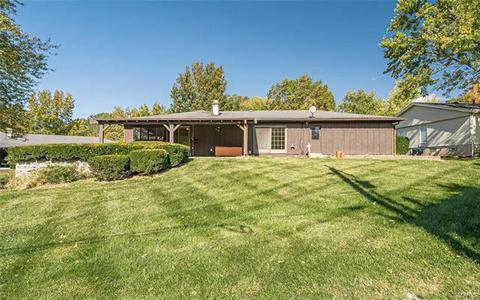 1020 Van Dyke Dr, Ballwin, MO 63011 photo 24