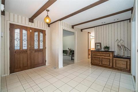 1020 Van Dyke Dr, Ballwin, MO 63011 photo 3