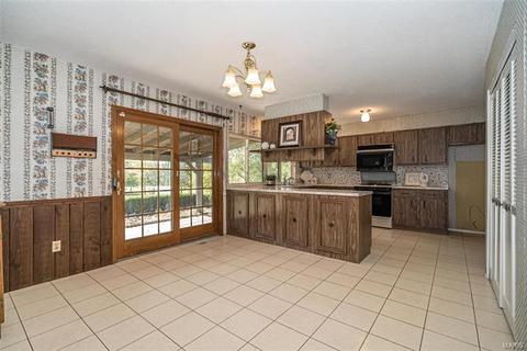 1020 Van Dyke Dr, Ballwin, MO 63011 photo 12